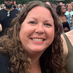 Meet your Posher, Lauren